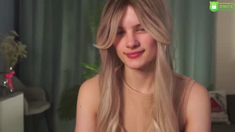 Snapshot of lizbethcoll chatting on February 2025 04:14:01 PM Sunnheart online show from February 2025 04:14:01 PM