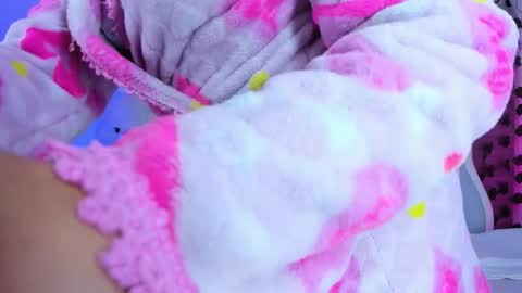 Lizeth online show from December 2025 07:10:01 PM