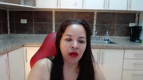 Snapshot of lizeth_bels chatting on June 2026 11:57:02 AM L I Z E T H online show from June 2026 11:57:02 AM