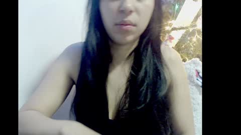 Snapshot of lizz1305 chatting on December 2024 02:38:01 PM lizz1305 online show from December 2024 02:38:01 PM