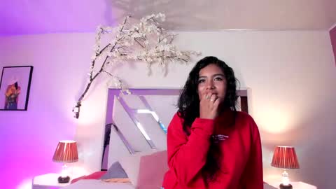 Lizz  online show from May 2026 02:14:02 PM