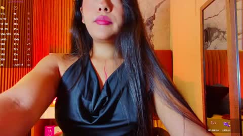 Snapshot of lizza_oss chatting on April 2026 12:09:02 PM Liz online show from April 2026 12:09:02 PM
