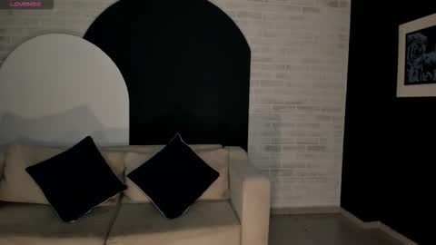 Snapshot of lizzhamilton_ chatting on November 2025 01:28:02 PM Lizzi online show from November 2025 01:28:02 PM