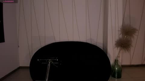 Snapshot of lizzhamilton_ chatting on November 2025 04:51:01 PM Lizzi online show from November 2025 04:51:01 PM