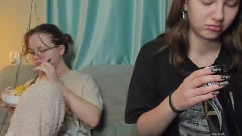 lizzi_muur online show from January 2025 04:44:02 PM