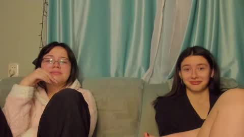 lizzi_muur online show from January 2025 03:40:01 PM