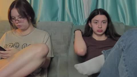 lizzi_muur online show from February 2025 03:17:01 PM