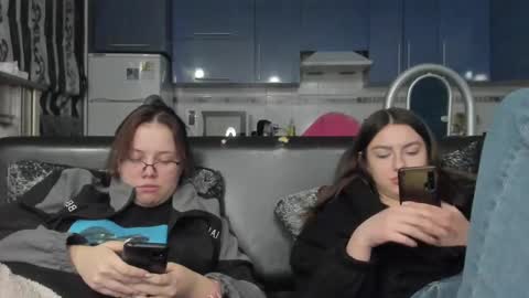 lizzi_muur online show from February 2025 04:07:01 PM