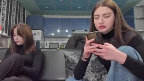 lizzi_muur online show from February 2025 04:58:02 PM