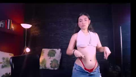 Snapshot of lizzie_collin chatting on September 2025 01:58:01 PM Lizzie online show from September 2025 01:58:01 PM