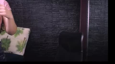 Snapshot of lizzie_collin chatting on October 2025 01:22:01 PM Lizzie online show from October 2025 01:22:01 PM