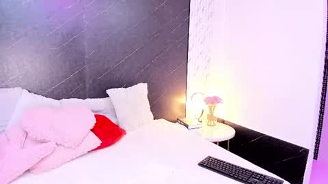 I am Lizz online show from July 2026 12:11:01 PM