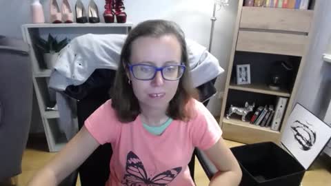 Snapshot of lizzy_sparkle chatting on September 2025 04:23:01 AM Lizzy online show from September 2025 04:23:01 AM