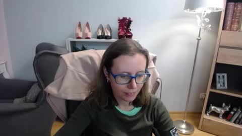 Snapshot of lizzy_sparkle chatting on September 2025 04:49:02 AM Lizzy online show from September 2025 04:49:02 AM