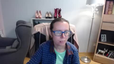 Snapshot of lizzy_sparkle chatting on September 2025 04:49:01 AM Lizzy online show from September 2025 04:49:01 AM