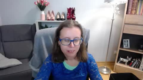 Snapshot of lizzy_sparkle chatting on September 2025 04:28:02 AM Lizzy online show from September 2025 04:28:02 AM