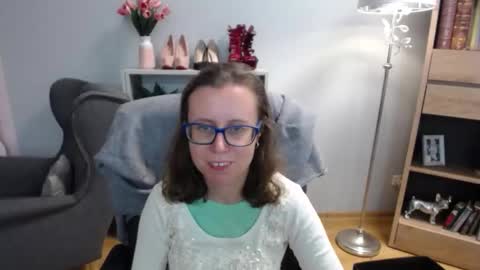 Snapshot of lizzy_sparkle chatting on October 2025 04:51:02 AM Lizzy online show from October 2025 04:51:02 AM