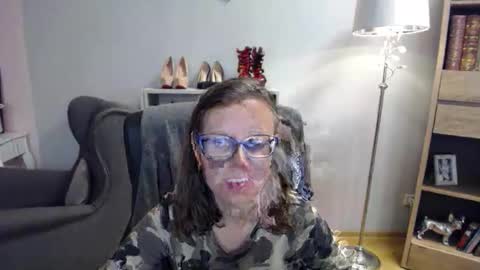 Snapshot of lizzy_sparkle chatting on October 2025 04:54:01 AM Lizzy online show from October 2025 04:54:01 AM