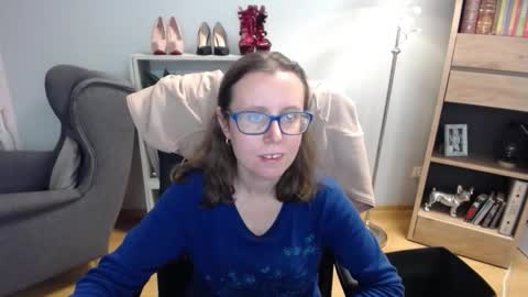 Snapshot of lizzy_sparkle chatting on October 2025 04:24:02 AM Lizzy online show from October 2025 04:24:02 AM