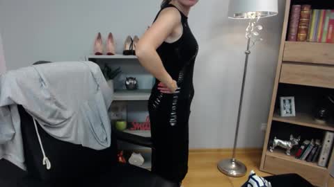 Snapshot of lizzy_sparkle chatting on October 2025 05:54:02 AM Lizzy online show from October 2025 05:54:02 AM