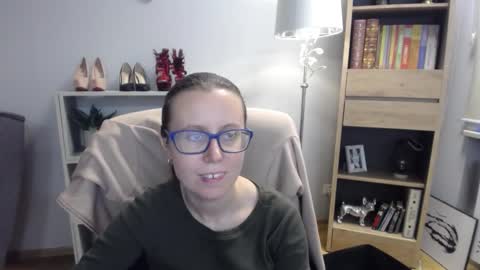 Snapshot of lizzy_sparkle chatting on October 2025 06:06:02 AM Lizzy online show from October 2025 06:06:02 AM