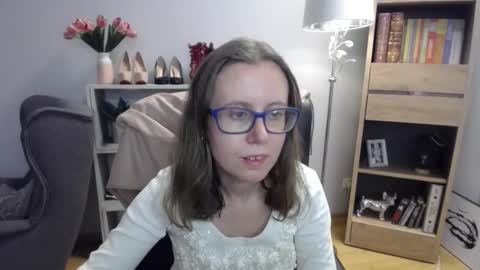 Snapshot of lizzy_sparkle chatting on November 2025 05:40:02 AM Lizzy online show from November 2025 05:40:02 AM