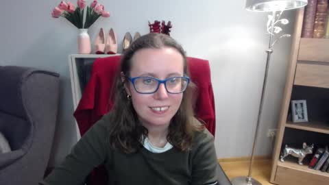 Snapshot of lizzy_sparkle chatting on December 2025 05:38:02 AM Lizzy online show from December 2025 05:38:02 AM