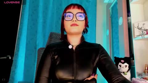 Snapshot of lizzyroses chatting on February 2026 07:18:01 PM Elizabeth but call me Lizz online show from February 2026 07:18:01 PM