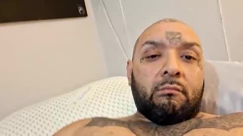 llamasrobert297 online show from November 2025 12:49:01 AM