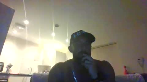 Leon online show from September 2025 07:14:02 PM