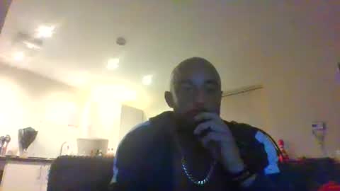 Leon online show from September 2025 07:30:02 PM