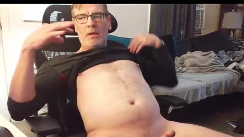 Snapshot of lngdickdaddy chatting on October 2025 06:41:02 PM LongDick Daddy online show from October 2025 06:41:02 PM