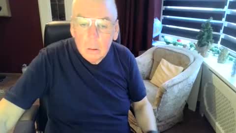 Loebet online show from December 2024 02:38:02 PM