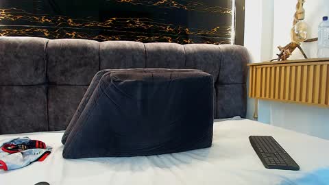 logan_griffin online show from April 2026 05:08:02 AM