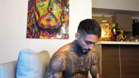 logan_hugh8 online show from September 2025 06:46:02 AM