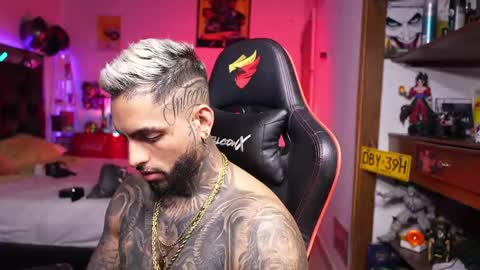 logan_hugh8 online show from March 2026 08:43:01 PM