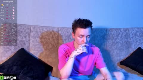 Snapshot of logan_mett chatting on November 2025 07:58:01 PM Logan online show from November 2025 07:58:01 PM