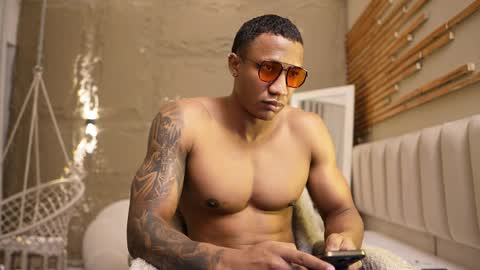 logan_varela online show from April 2026 04:48:01 PM