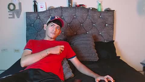 Snapshot of logan_willyams_ chatting on September 2025 12:33:01 AM logan_willyams_ online show from September 2025 12:33:01 AM