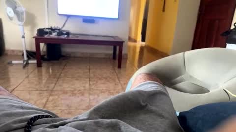 Snapshot of logandaimond chatting on November 2025 03:34:01 PM logandaimond online show from November 2025 03:34:01 PM