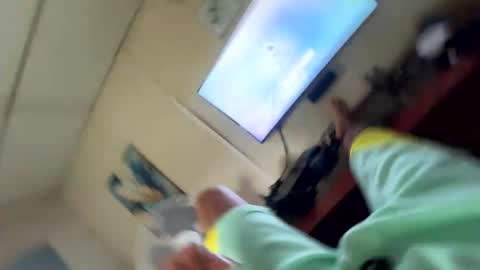 Snapshot of logandaimond chatting on December 2025 04:56:01 PM logandaimond online show from December 2025 04:56:01 PM