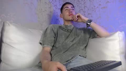 Loganfoster  online show from November 2025 08:21:02 PM