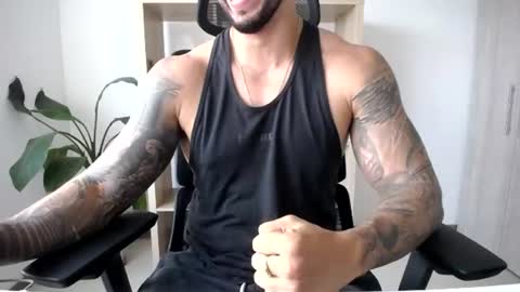 Logan Wolfp online show from July 2026 10:49:02 PM