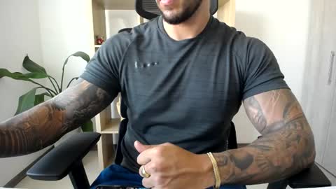 Logan Wolfp online show from July 2026 09:53:02 PM