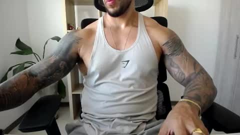 Logan Wolfp online show from July 2026 09:09:02 PM