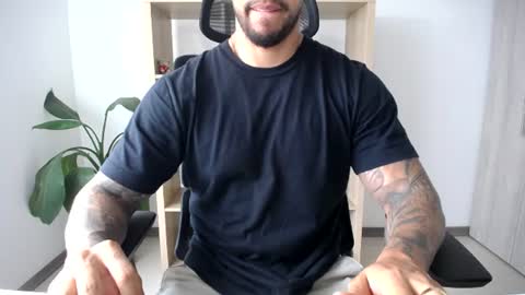 Logan Wolfp online show from July 2026 09:07:02 PM