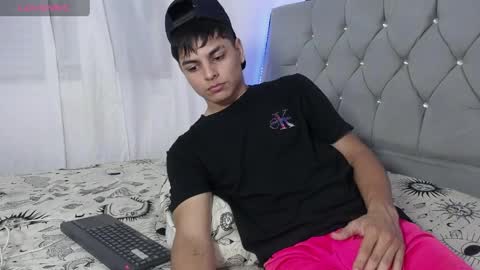 loganjhonson19 online show from April 2026 03:15:01 AM