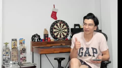 Snapshot of logannick chatting on January 2025 08:40:02 AM Logan online show from January 2025 08:40:02 AM