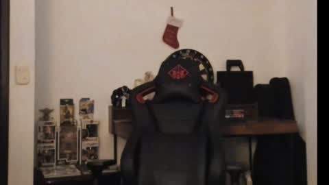 Snapshot of logannick chatting on January 2025 08:54:01 AM Logan online show from January 2025 08:54:01 AM