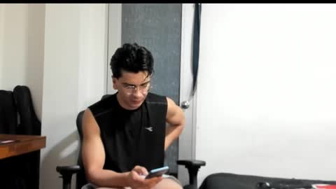 Snapshot of logannick chatting on September 2025 07:41:01 AM Logan online show from September 2025 07:41:01 AM